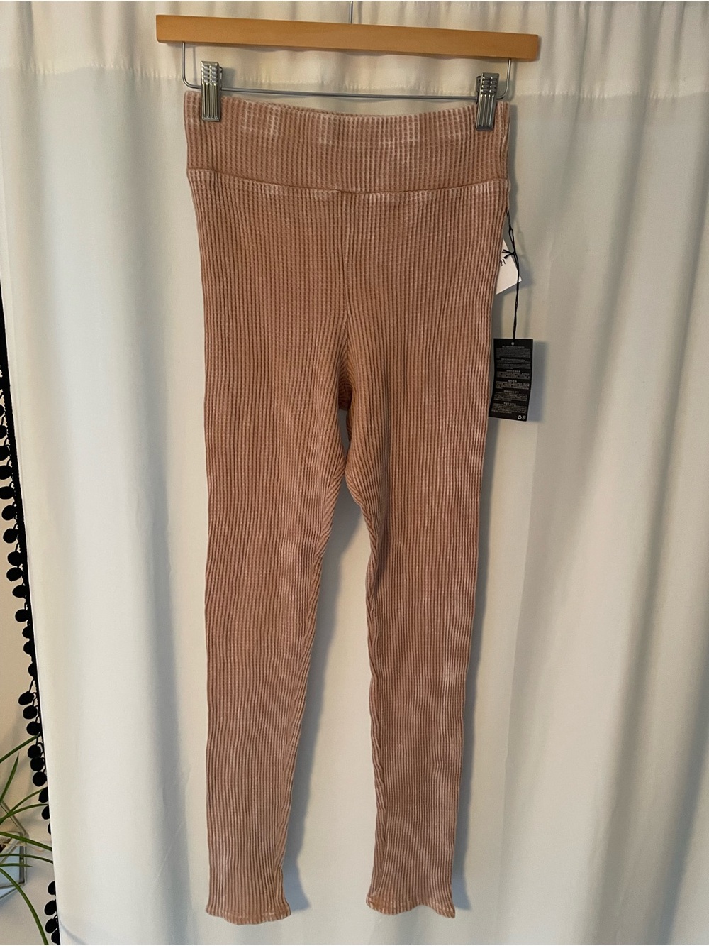 NWT Forever 21 ribbed waffle knit leggings women’s S small peach walnut high ri